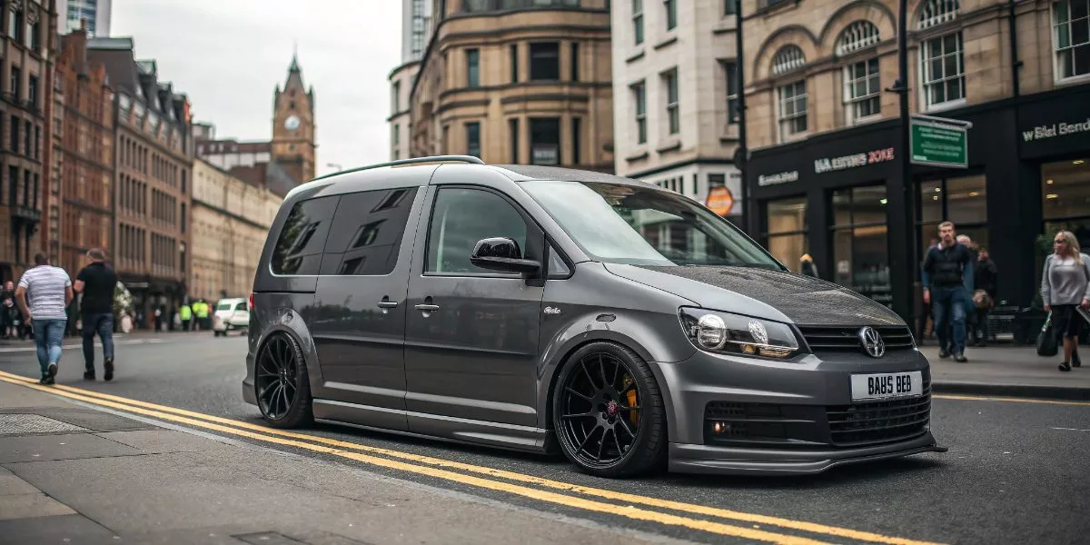 A modified new vw caddy with aggressive body kit (3)